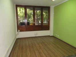 Oficina en alquiler en Barcelona, Sant Antoni photo 0