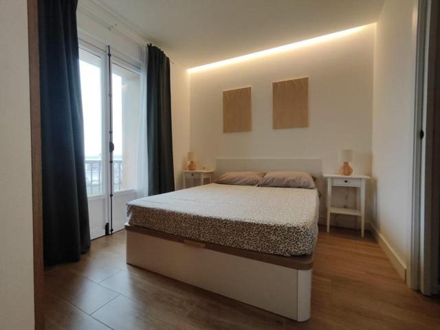 Apartamento en alquiler en A Coruña, Cuatro Caminos photo 0