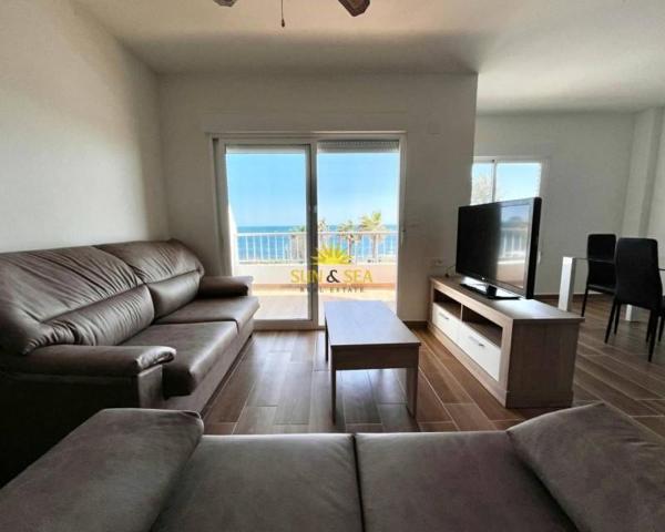 Apartamento en alquiler en Torrevieja, Playa del Cura photo 0