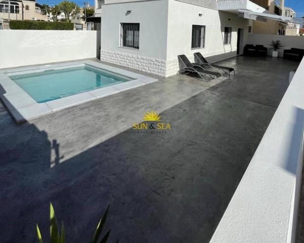 Planta baja en alquiler en Torrevieja, Torreblanca photo 0