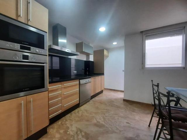 Casa en alquiler en Alaquàs, Alaquàs photo 0