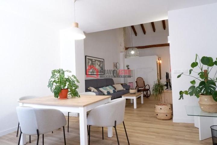 Apartamento en alquiler en Valencia, El Cabanyal-El Canyamelar photo 0