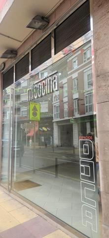 Local comercial en alquiler en Torrelavega, Centro photo 0