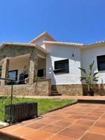 Chalet en alquiler en Málaga, La Cala del Moral photo 0