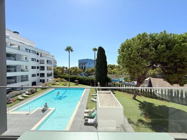 Apartamento en alquiler en Marbella, Centro photo 0