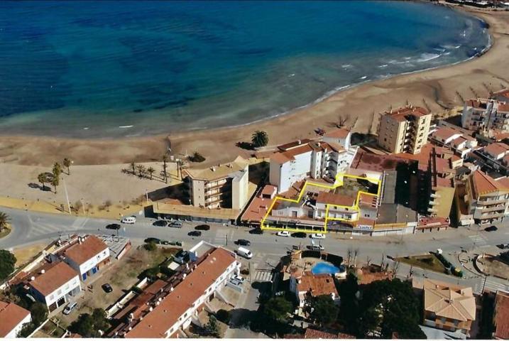 Local comercial en alquiler en L'Escala, Riells photo 0