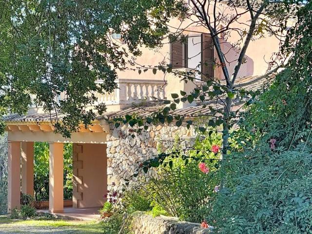 Casa con terreno en alquiler en Llucmajor photo 0
