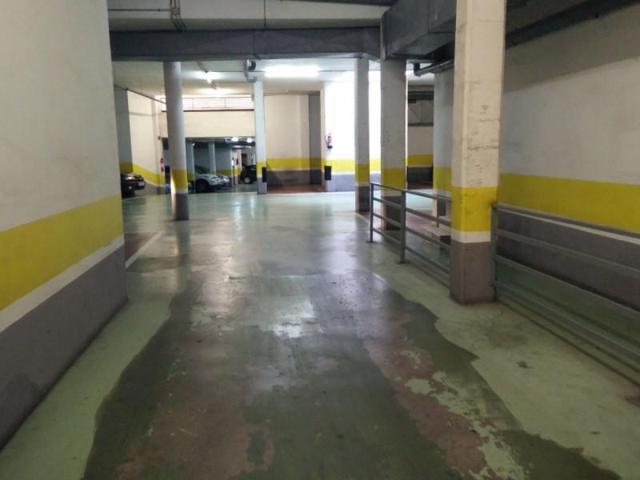 Parking en venta en Barcelona, Sants photo 0