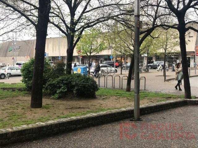 Parking en venta en Girona photo 0