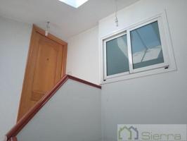 Piso en venta en Sarria photo 0