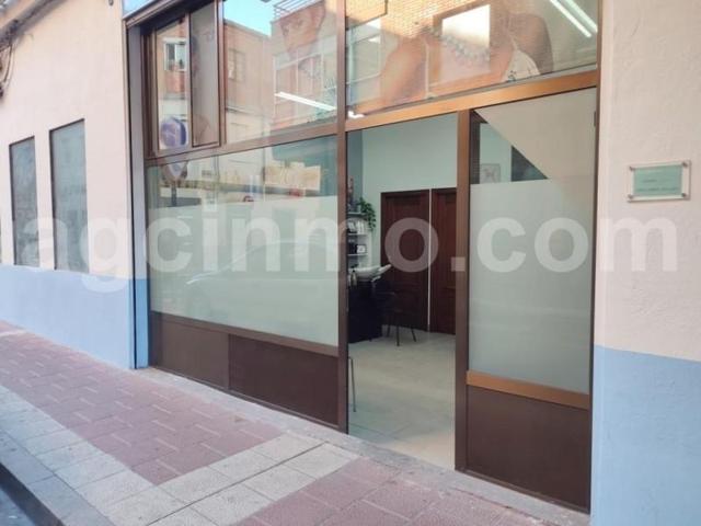 Local comercial en venta en Valladolid, Pajarillos photo 0