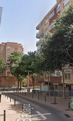 Local comercial en venta en Sant Boi de Llobregat, Vinyets photo 0