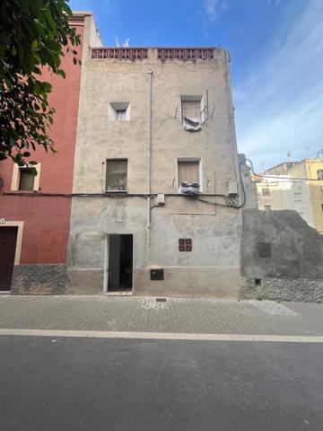Casas de pueblo en venta en Valls, Centre photo 0