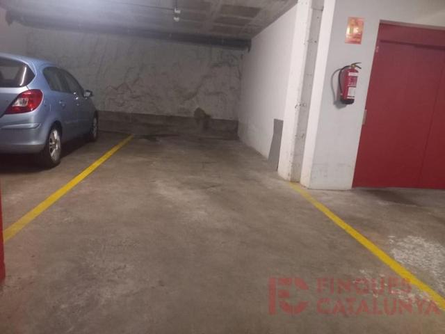 Parking en venta en Girona photo 0