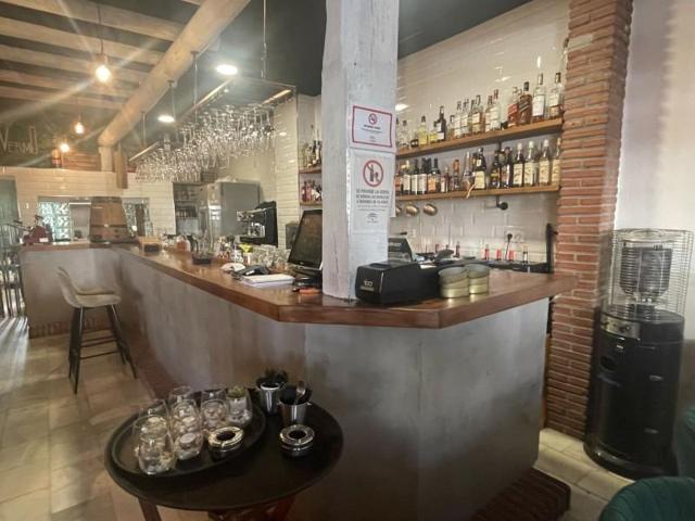 Local comercial en venta en Marbella, Centro photo 0