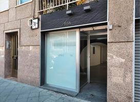 Local comercial en venta en Elche, Corte Ingles photo 0