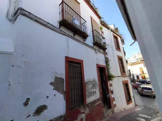 Adosada en venta en Montoro, Andalucia photo 0