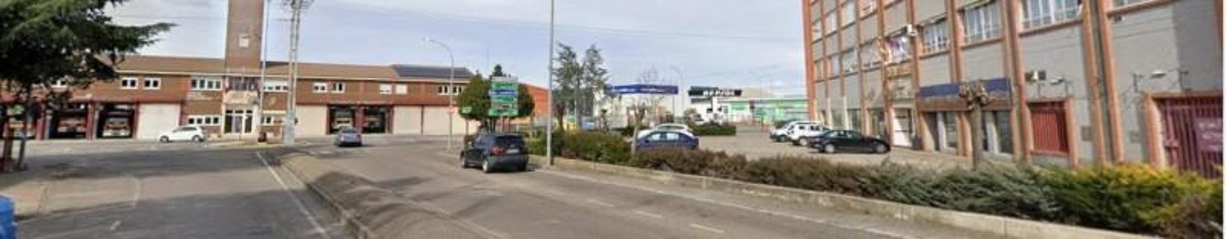 Local comercial en venta en Palencia, Sector 8 photo 0