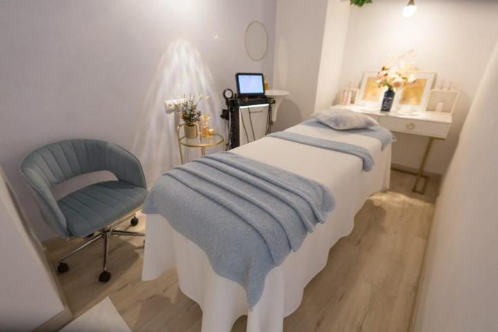 Local comercial en venta en Marbella, Centro photo 0