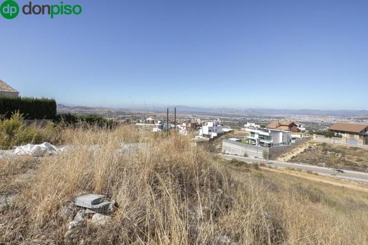 Terreno en venta en Zubia, LOS ALTOS photo 0