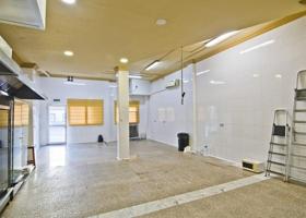 Local comercial en venta en Motril, A 5 minutos del centro photo 0