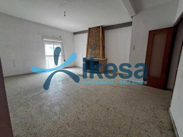 Piso en venta en Palma del Río, Aulio cornelio photo 0