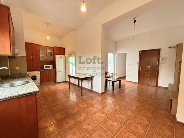 Apartamento en venta en Badajoz photo 0