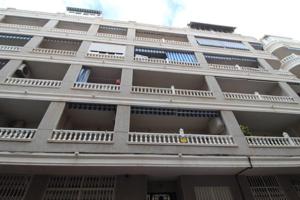 Planta baja en venta en Torrevieja, Habaneras photo 0