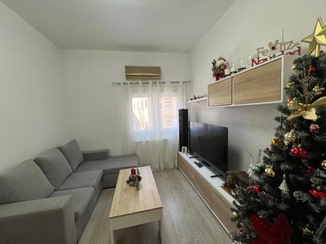 Piso en venta en Zaragoza, La Paz photo 0