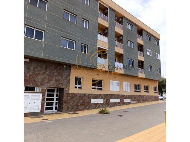 Piso en venta en Santa Lucía de Tirajana photo 0