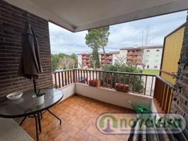 Piso en venta en Pelayos de la Presa photo 0