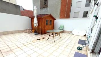Entresuelo en venta en Benicarló, Plaza con juegos para niños photo 0