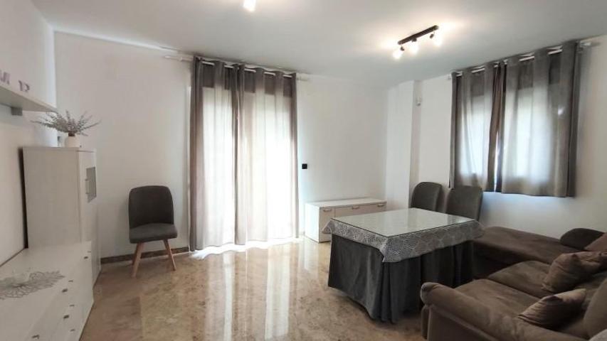 Piso en venta en Baena, Zona Juncal-San Antón photo 0