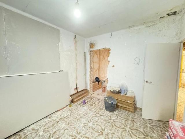 Piso en venta en Aldaia, Barri del crist photo 0