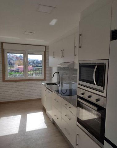 Piso en venta en Pontevedra, Pontevedra photo 0