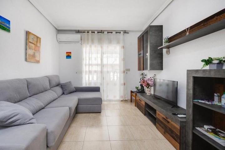 Apartamento en venta en Torrevieja, Playa del Cura photo 0