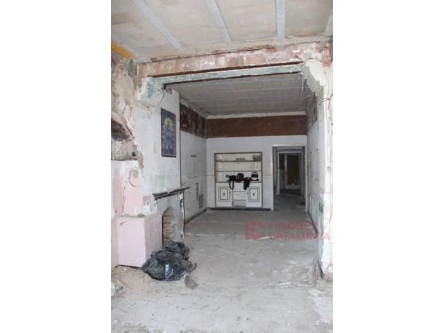 Chalet en venta en Cassà de la Selva photo 0