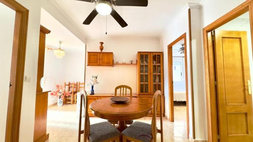 Apartamento en venta en Torrevieja, Centro photo 0