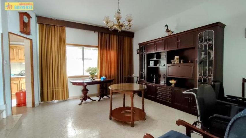 Casa en venta en Baena, Avda. Padre Villoslada photo 0