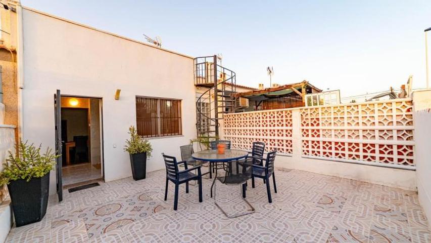 Bungalow en venta en Torrevieja, El limonar photo 0