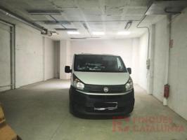 Local comercial en venta en Girona photo 0