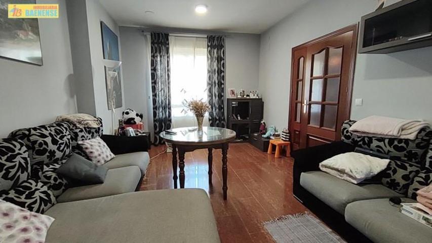 Casa en venta en Doña Mencía, Frente a la Cantina photo 0