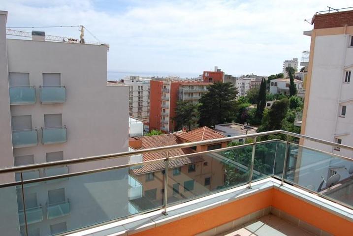 Apartamento en venta en Lloret de Mar photo 0