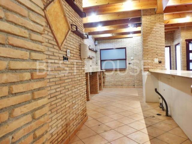 Local comercial en venta en Murcia, Barrio del Carmen photo 0