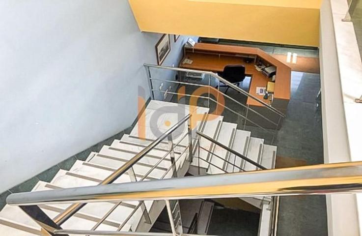 Local comercial en venta en Viator, Viator photo 0