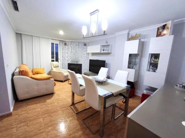 Adosada en venta en Llanera de Ranes, Casco urbano photo 0