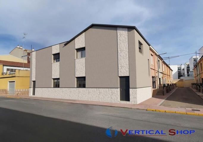 Casa en venta en Caudete, La Huerta photo 0