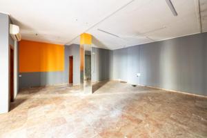 Local comercial en venta en Albolote, Centro ciudad photo 0