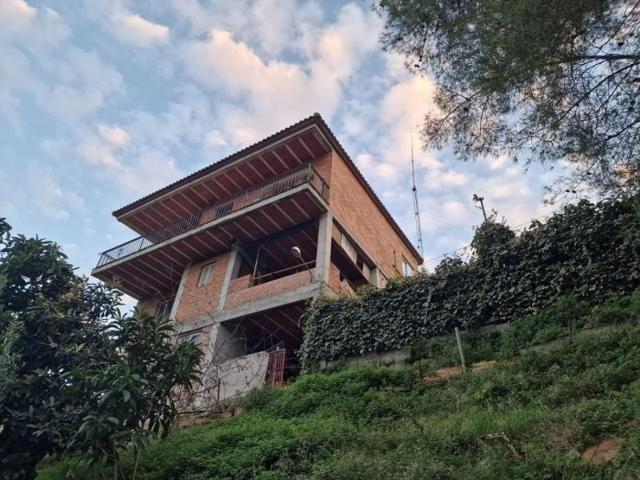 Casa en venta en Cunit, Los Rosales photo 0