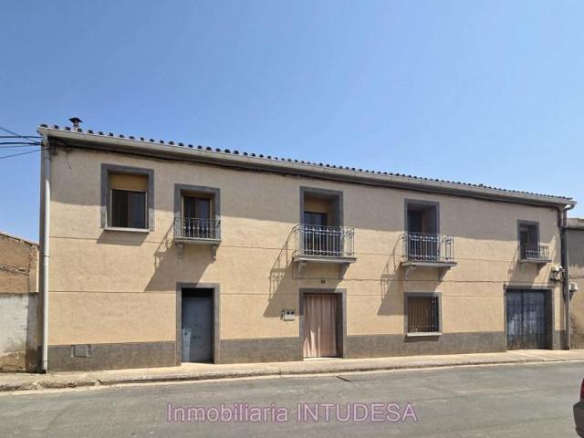 Chalet en venta en Fustiñana, Calle San Antón, 31510 photo 0
